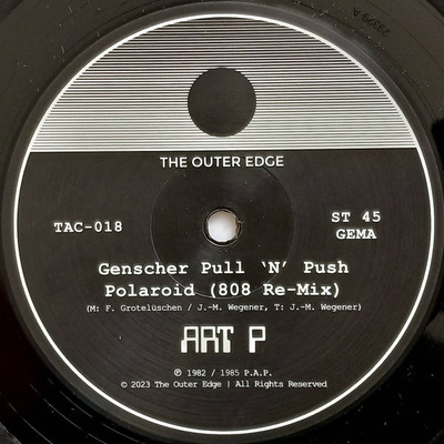 Genscher Pull 'N' Push / Der Böse Osten